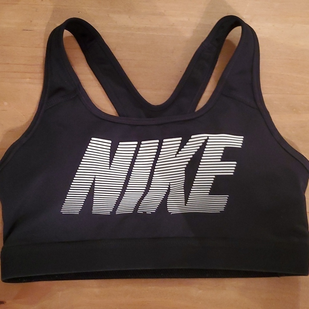 Women’s Nike Dri-FIT Sports Bra Size Small Black White Striped Logo Padded